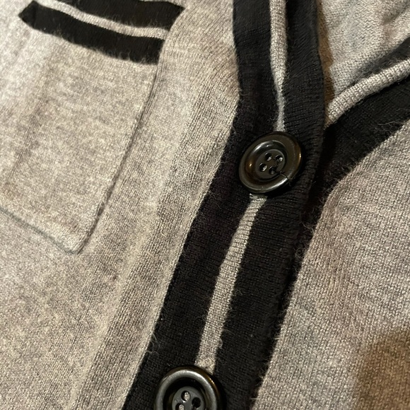 Grey and black varsity style cardigan with pockets - Picture 2 of 4